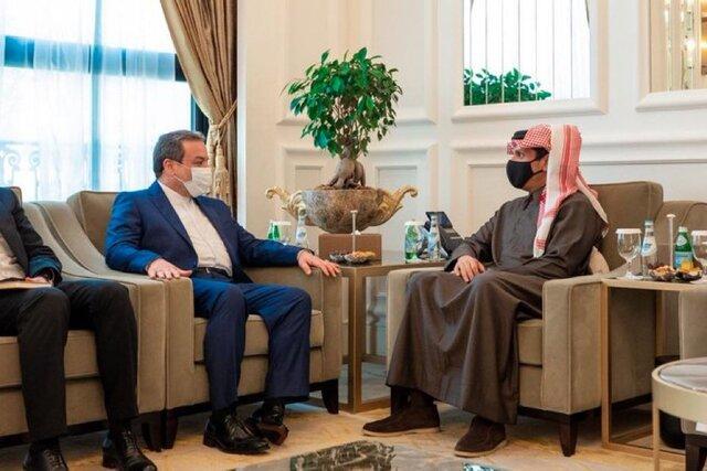 ملاقات عراقچی با وزیر خارجه قطر