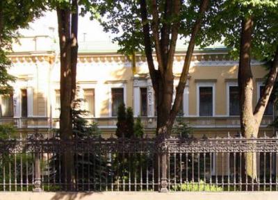 روسیه کارمند سفارت اوکراین را عنصر نامطلوب خواند