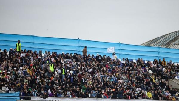 درخواست ملوان از سازمان لیگ برای حضور زنان در استادیوم