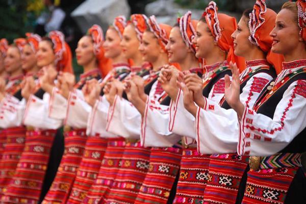 بلغارستان؛ جشنواره های بومی و آداب و رسوم جالب و دیدنی