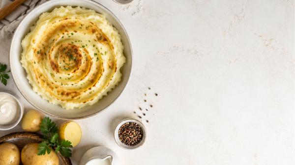 طرز تهیه پوره سیب زمینی با تهشیر؛ خامه ای و در کمتر از 30 دقیقه